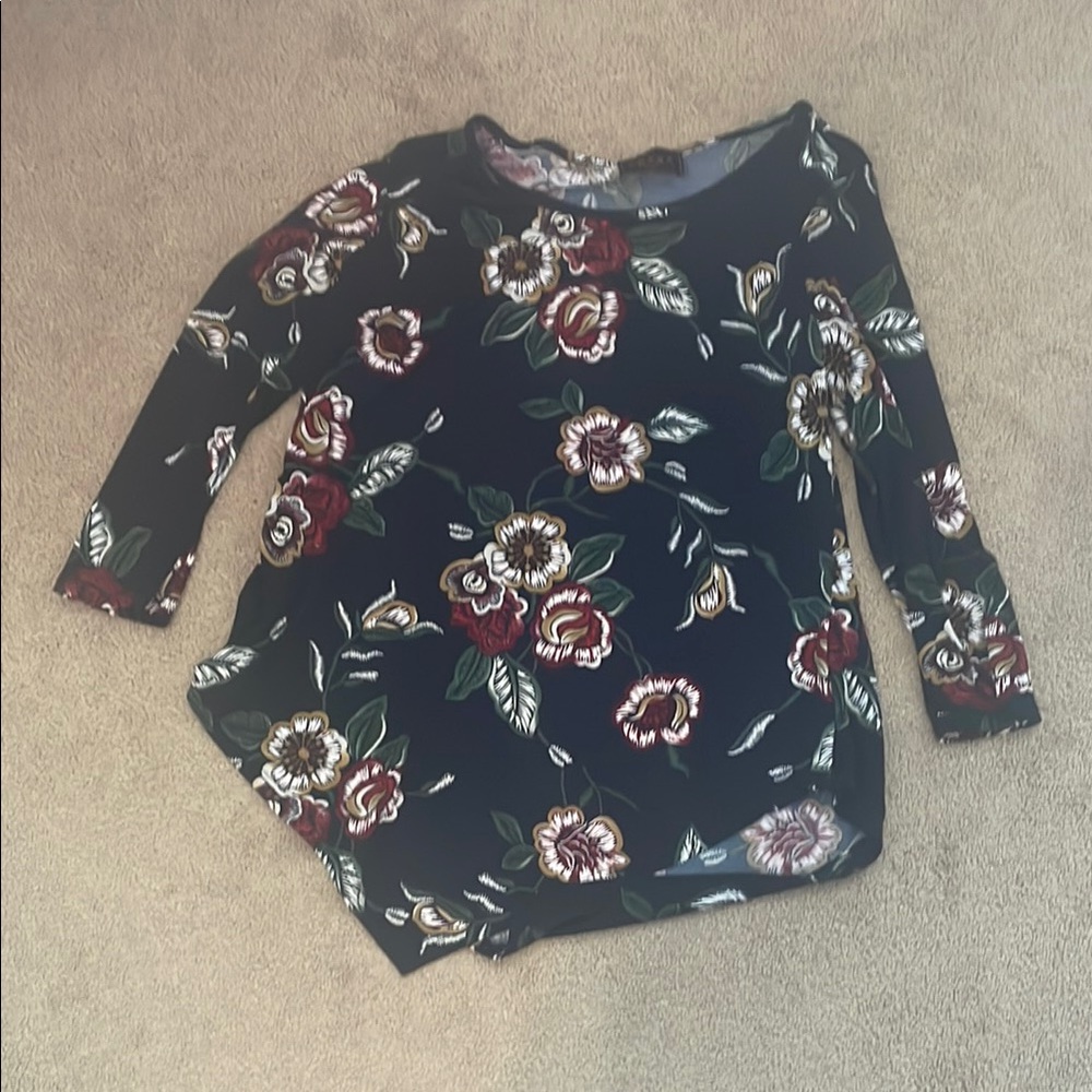 Amana Navy Floral Women's Blouse